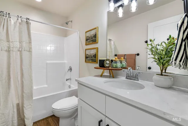 $365,900 | 420 Rock Dove Loop, Twin Falls, ID 83301