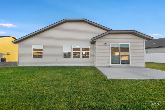 $365,900 | 420 Rock Dove Loop, Twin Falls, ID 83301