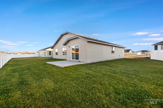 $365,900 | 420 Rock Dove Loop, Twin Falls, ID 83301