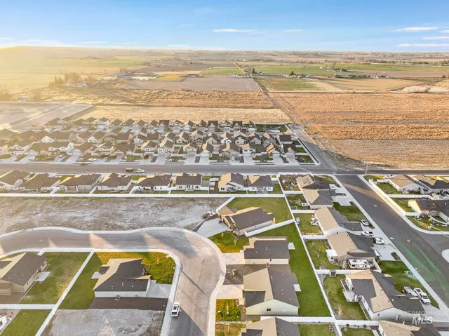 $365,900 | 420 Rock Dove Loop, Twin Falls, ID 83301