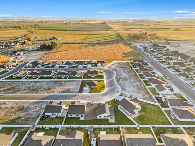 $365,900 | 420 Rock Dove Loop, Twin Falls, ID 83301