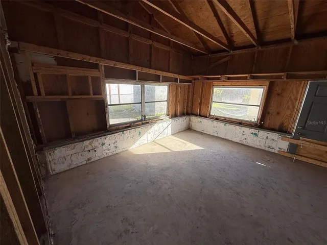 $199,900 | 7154 Algonquin Street, Weeki Wachee, FL 34607