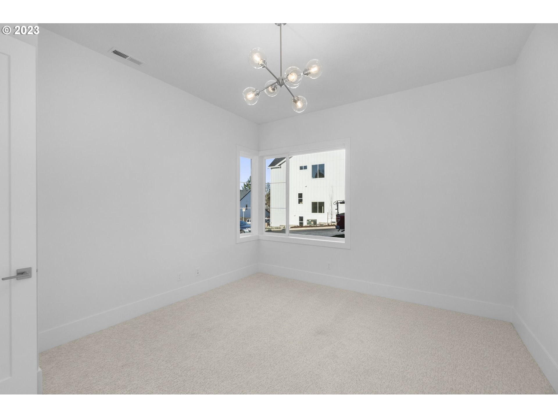 4712 Southwest Pendleton Street, Unit LT8 Portland, OR 97221 - Photo 17 of 46 Gallery Image 17