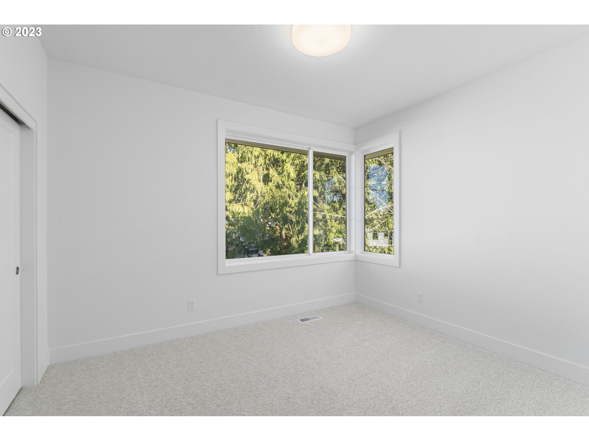 4712 Southwest Pendleton Street, Unit LT8 Portland, OR 97221 - Photo 32 of 46 Gallery Image 32