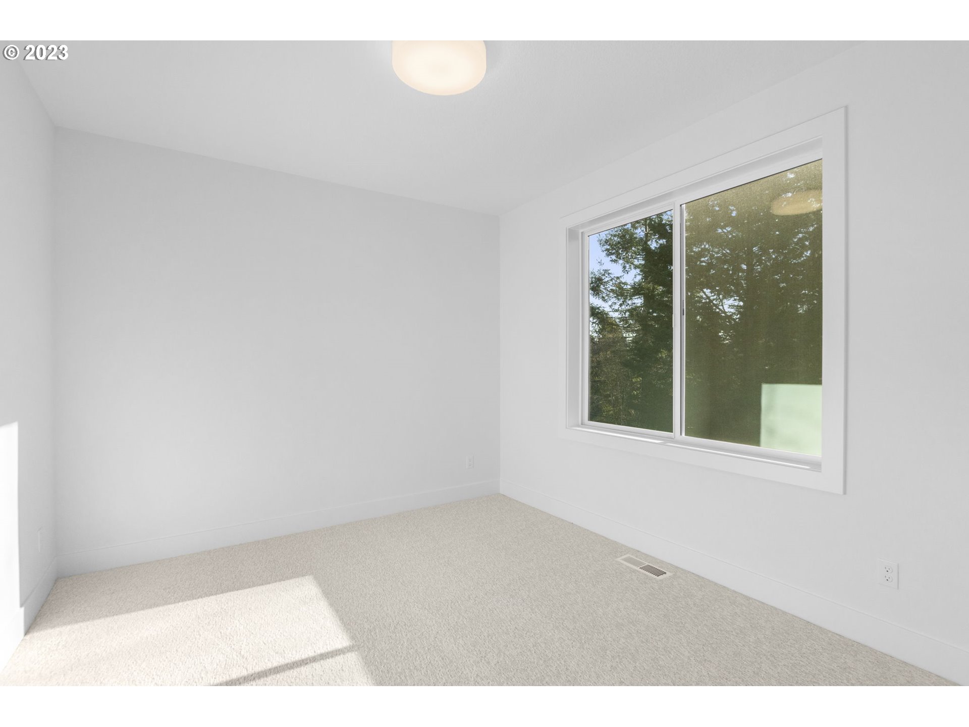 4712 Southwest Pendleton Street, Unit LT8 Portland, OR 97221 - Photo 35 of 46 Gallery Image 35