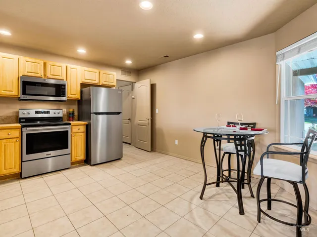 $395,000 | 344 East Roselake Drive, Middleton, ID 83644