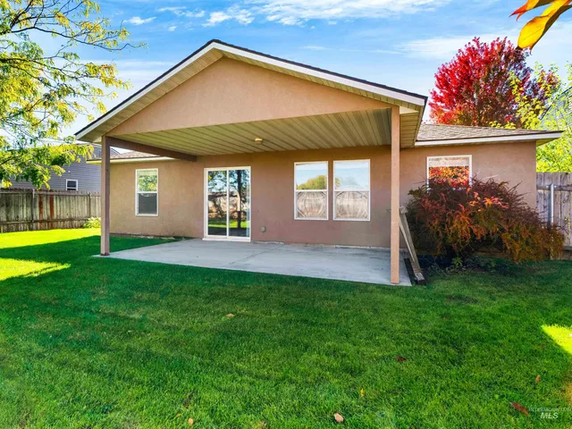 $395,000 | 344 East Roselake Drive, Middleton, ID 83644