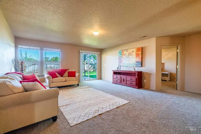 $395,000 | 344 East Roselake Drive, Middleton, ID 83644