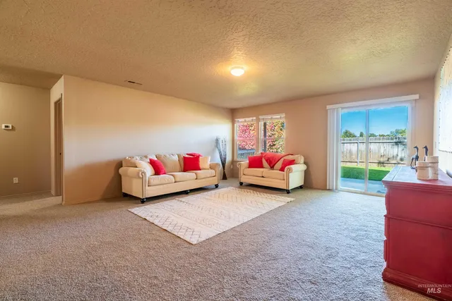 $395,000 | 344 East Roselake Drive, Middleton, ID 83644