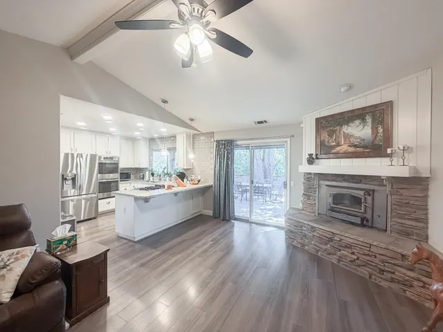 $649,950 | 5500 Stately Oak Lane, Carmichael, CA 95608