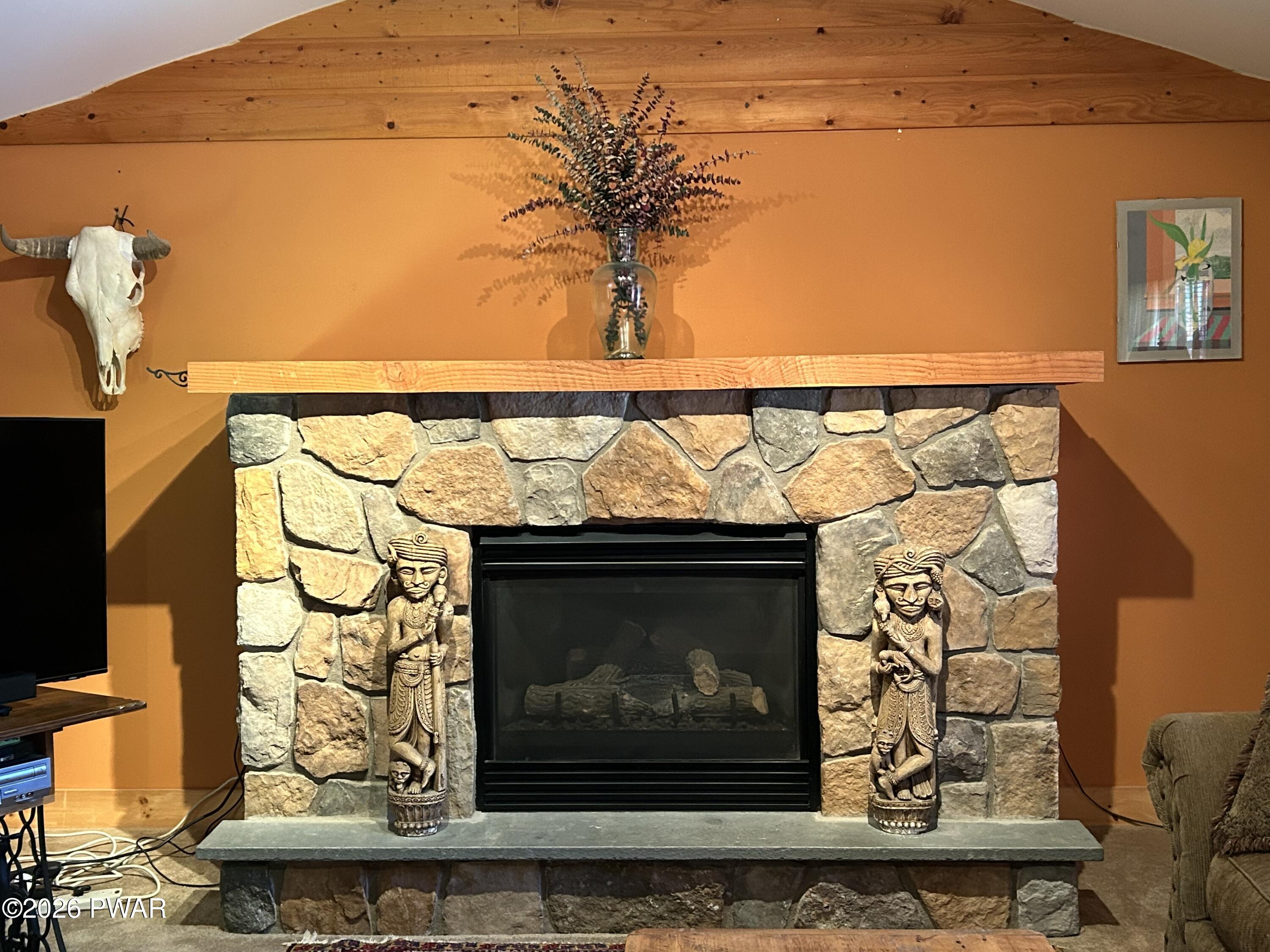 128 Shiny Mountain Road Greentown, PA 18426 - Photo 6 of 39 Gallery Image 6