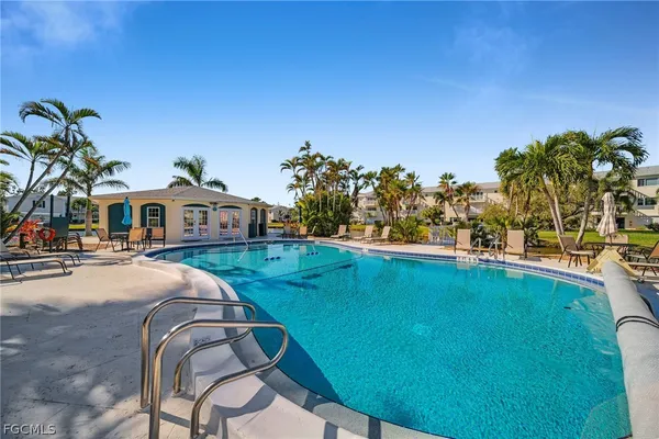 $1,550 | 13540 Stratford Pl Circle, Unit 202, Fort Myers, FL 33919