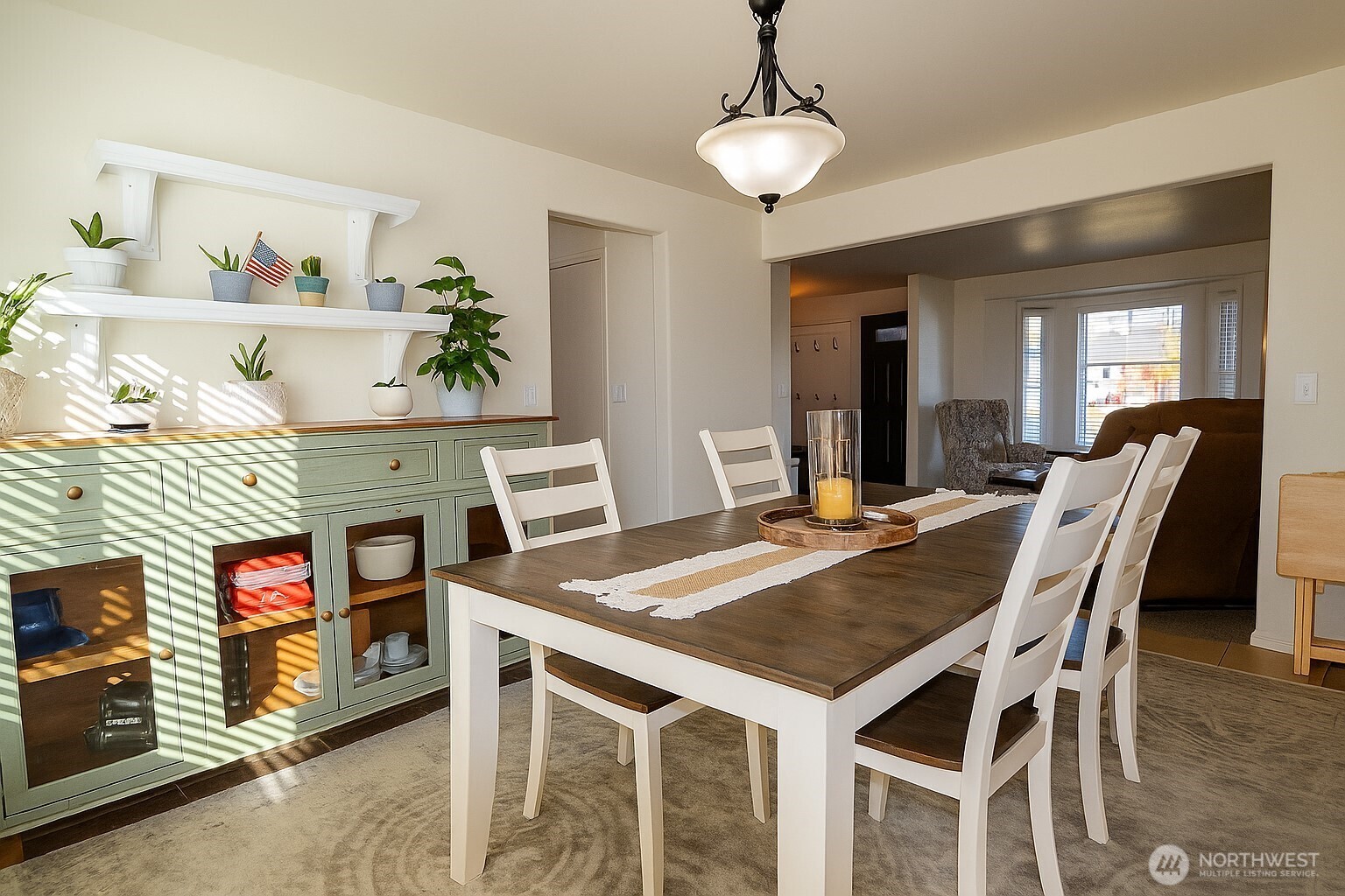 526 Monarch Street Moses Lake, WA 98837 - Photo 17 of 38 a view of a dining room with furniture