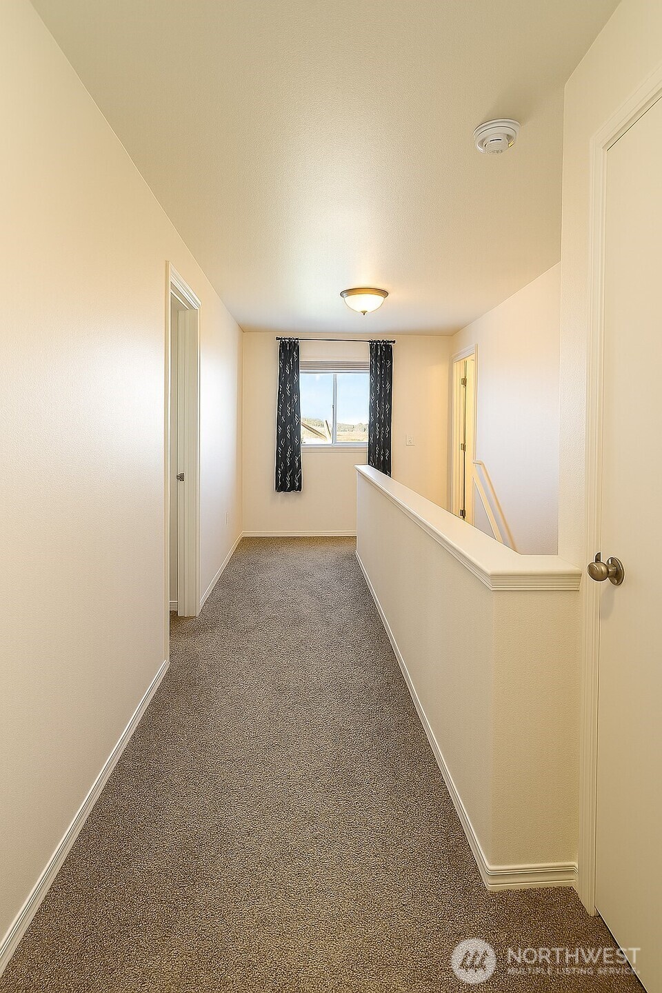 526 Monarch Street Moses Lake, WA 98837 - Photo 31 of 38 a view of a hallway with an entryway