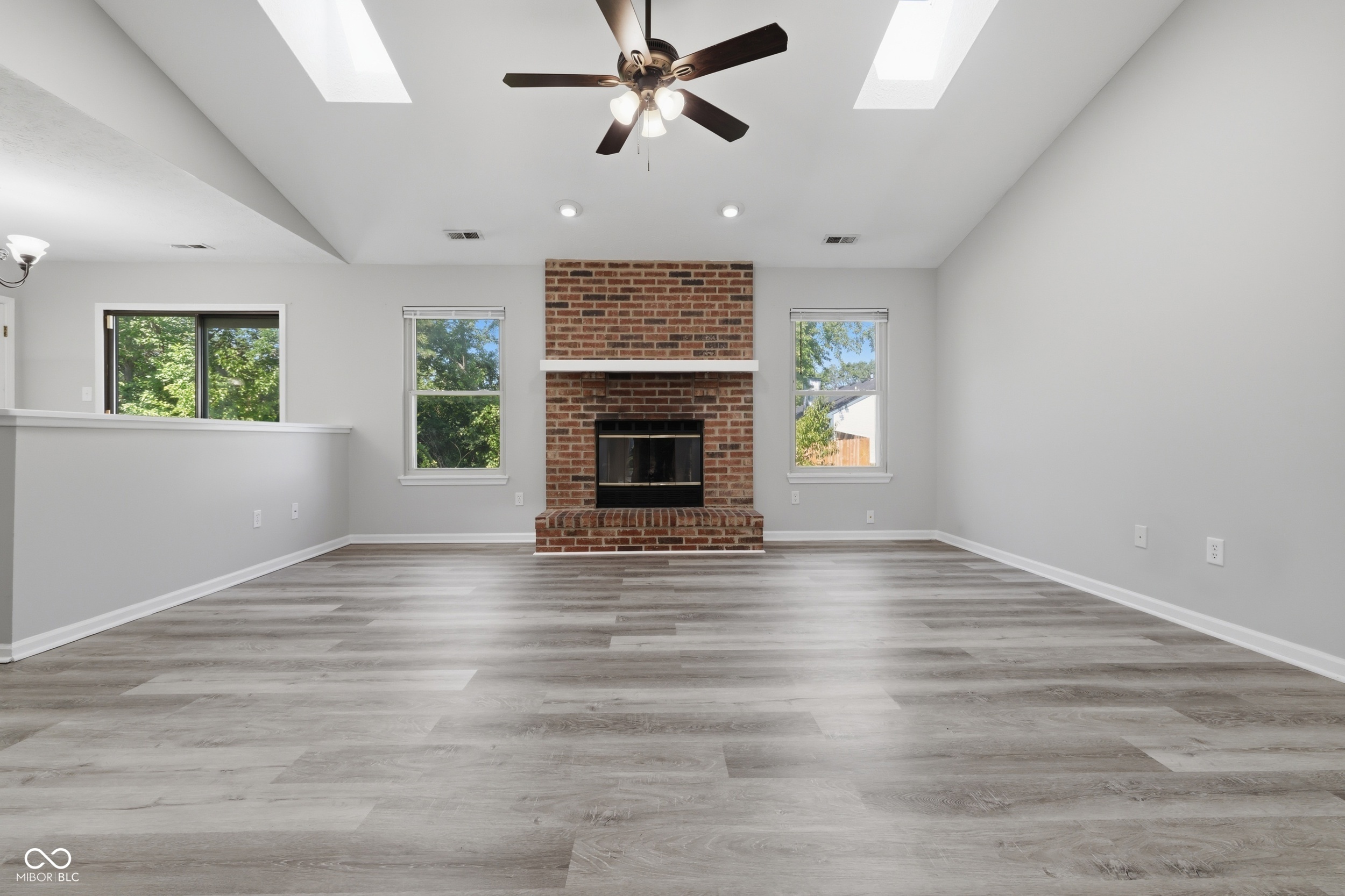3140 Shellbark Drive Indianapolis, IN 46235 - Photo 4 of 35