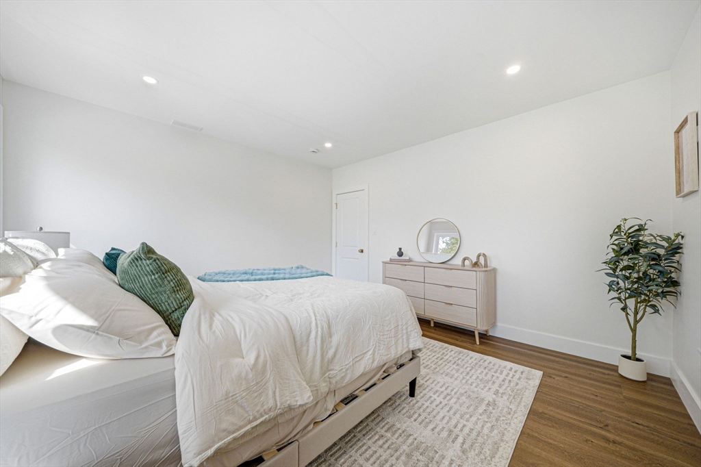54 Rangeley Road, Unit 2 Newton, MA 02465 - Photo 30 of 40 Gallery Image 30