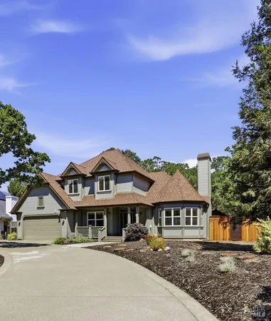 $1,550,000 | 218 Grove Street, Windsor, CA 95492