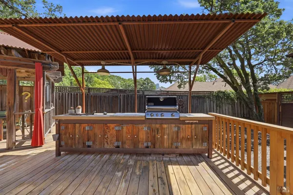$1,550,000 | 218 Grove Street, Windsor, CA 95492