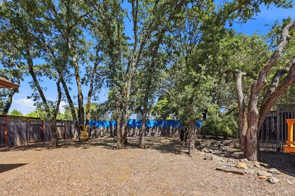 $1,550,000 | 218 Grove Street, Windsor, CA 95492