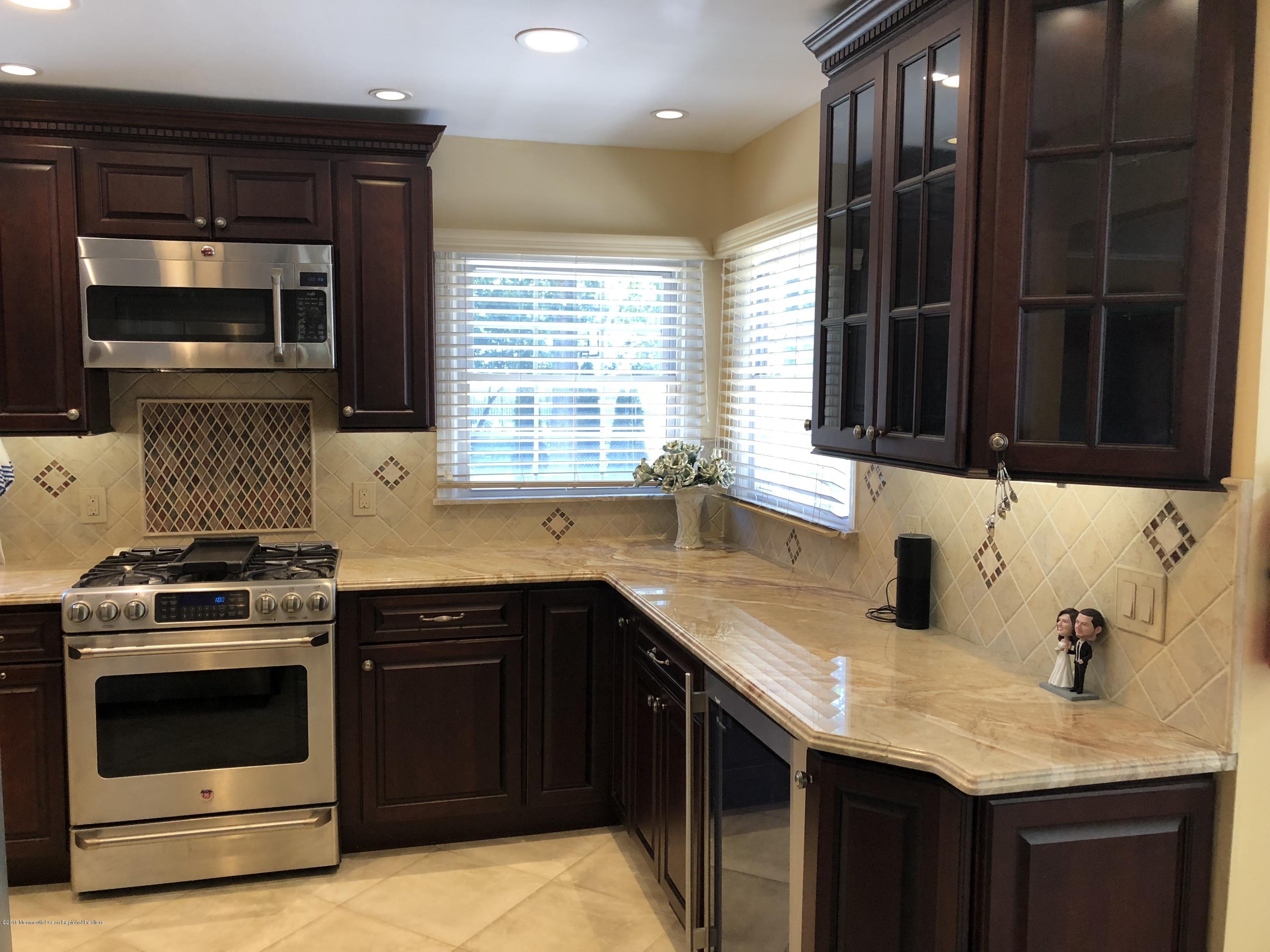 275 Sudbury Road Point Pleasant, NJ 08742 - Photo 14 of 33 8E9096A2-574F-42E6-9896-BC891D09EB61