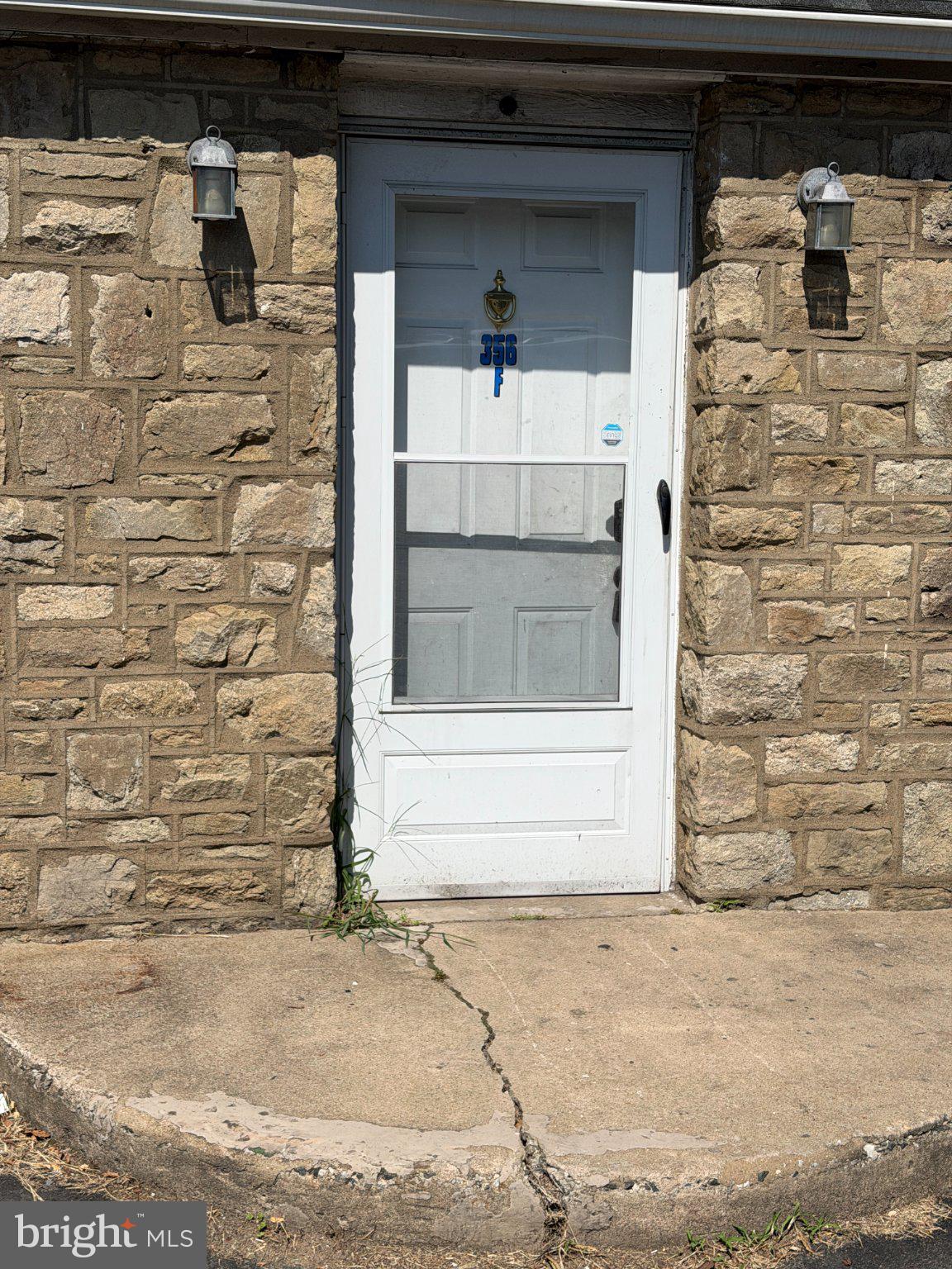356 Easton Road, Unit FRONT Horsham, PA 19044 - Photo 11 of 13 Gallery Image 11