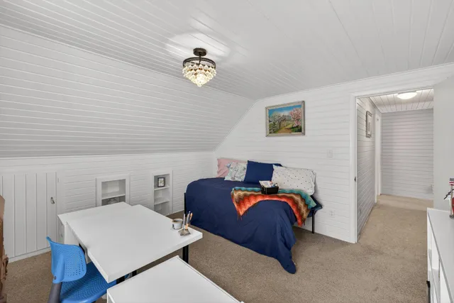 $345,000 | 1901 6th Avenue Northeast, Austin, MN 55912