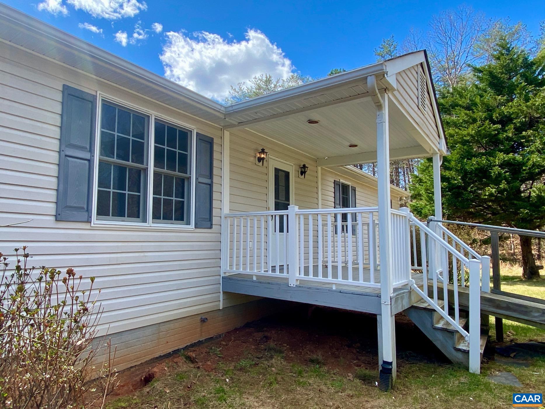 3545 Rock Island Road Scottsville, VA 24590 - Photo 4 of 35