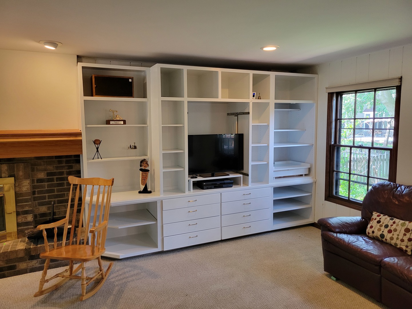 1263 Bainbridge Drive Naperville, IL 60563 - Photo 6 of 31 a living room with furniture and a flat screen tv