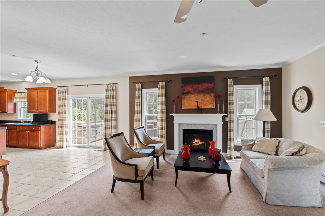 196 Touisset Road Warren, RI 02885 - Photo 3 of 27