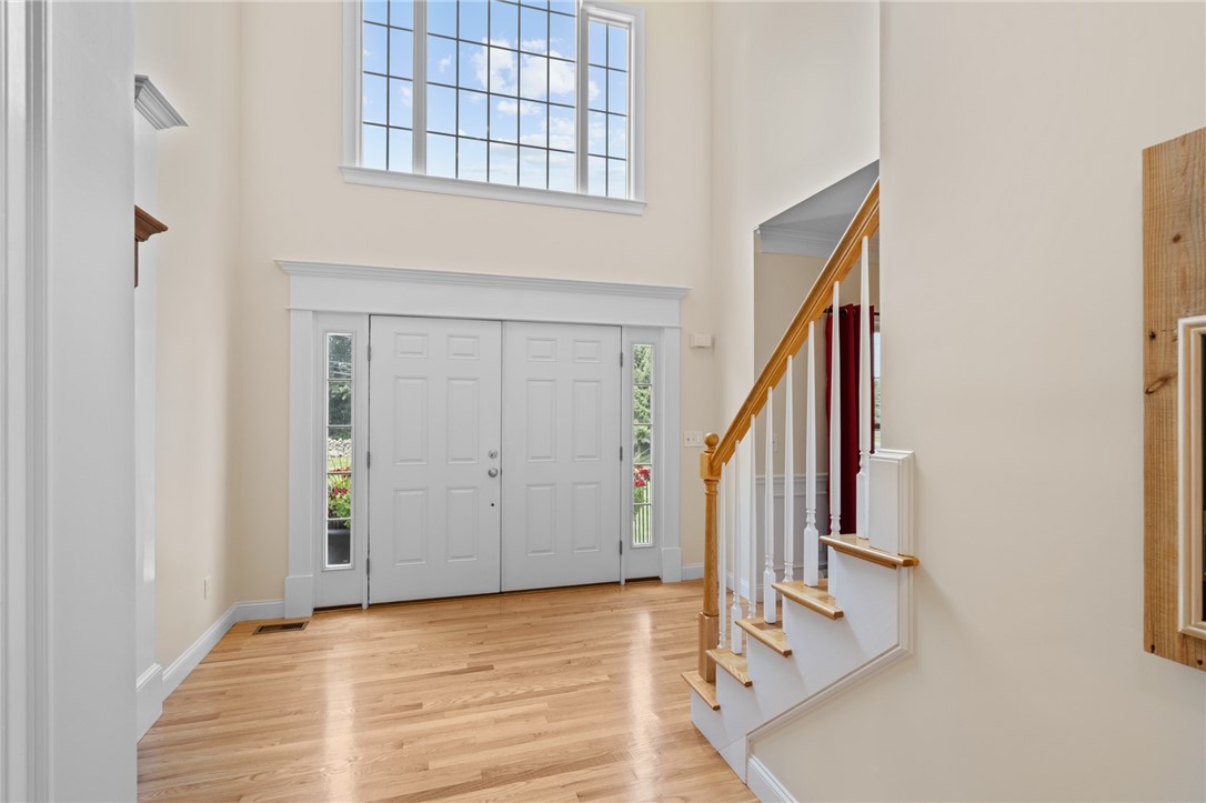196 Touisset Road Warren, RI 02885 - Photo 5 of 27