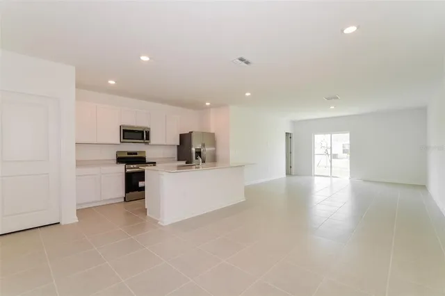 $2,130 | 1538 Jessica Boulevard, Lake Wales, FL 33859