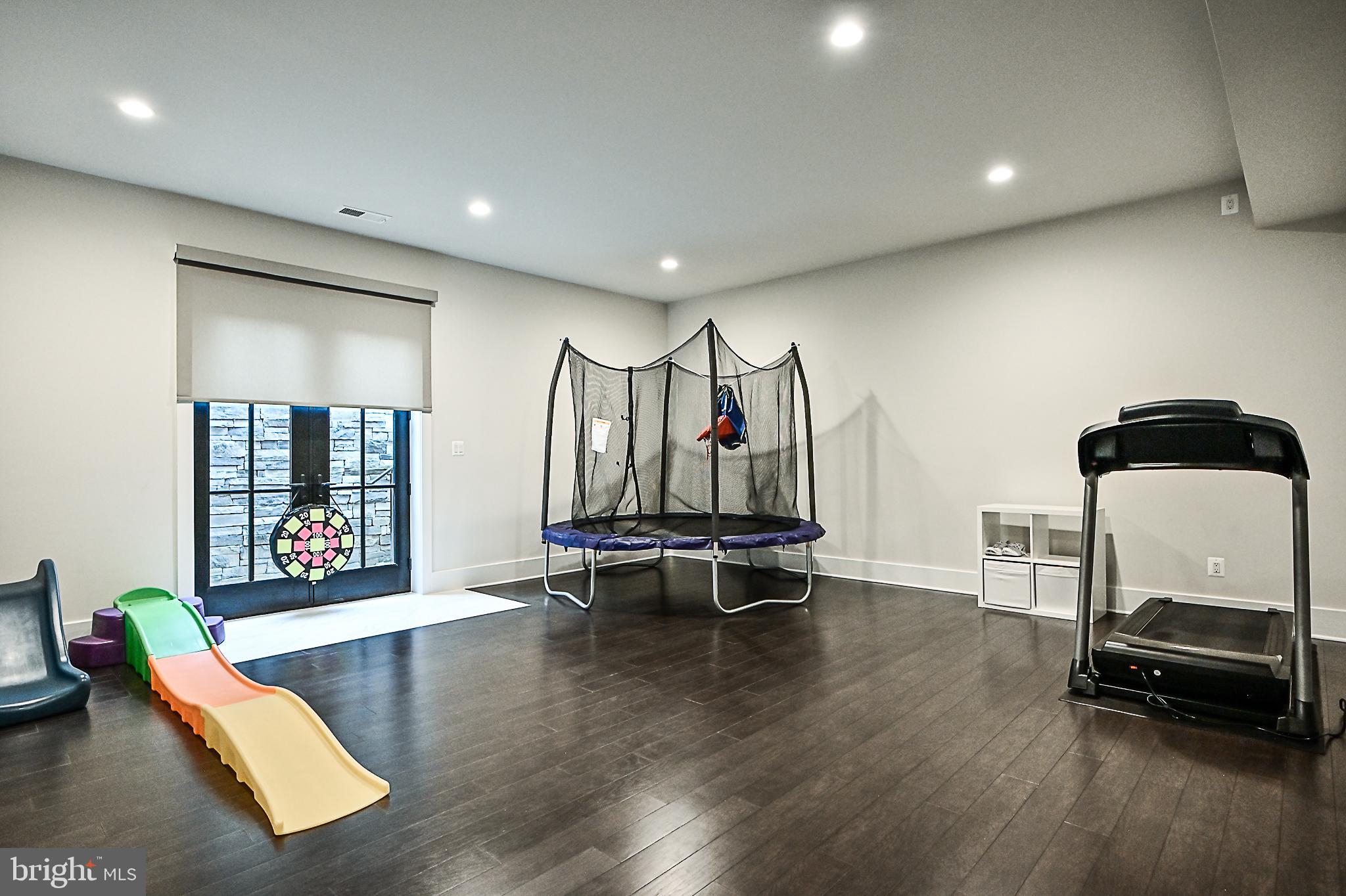 7126 Merrimac Drive McLean, VA 22101 - Photo 94 of 98