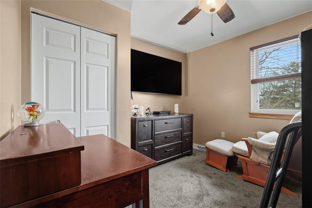 111 Greenhill Road Pittsburgh, PA 15237 - Photo 24 of 40 a living room with furniture and a flat screen tv