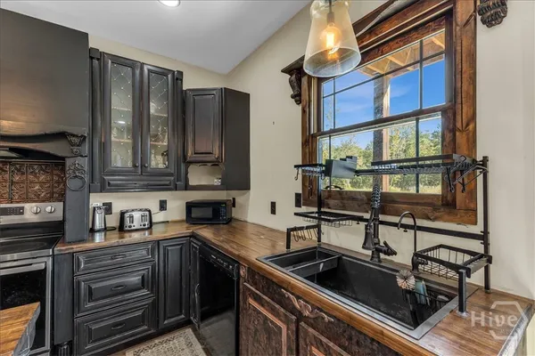 $580,000 | 8300 Highway 17, Newington, GA 30446