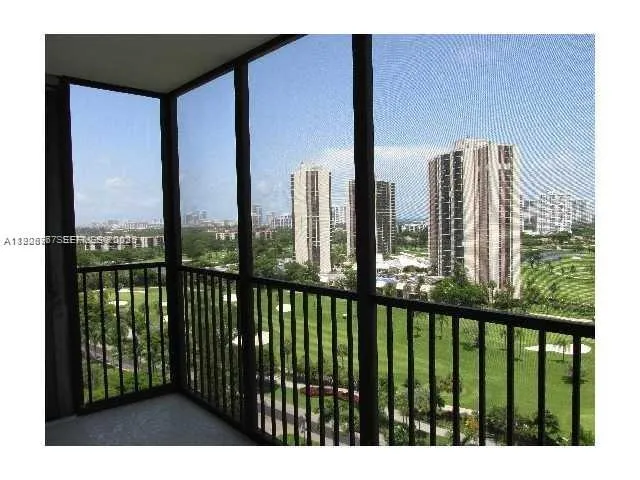 $2,950 | 20100 West Country Club Drive, Unit 1606, Aventura, FL 33180