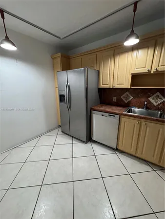 $2,500 | 20100 West Country Club Drive, Unit 1606, Aventura, FL 33180