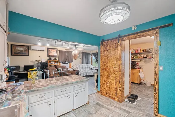 $295,000 | 1698 9000 Road, Oswego, KS 67356