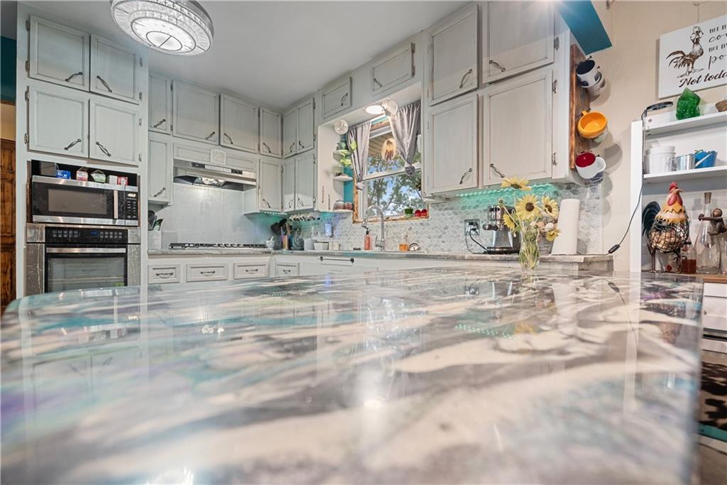 1698 9000 Road Oswego, KS 67356 - Photo 16 of 60