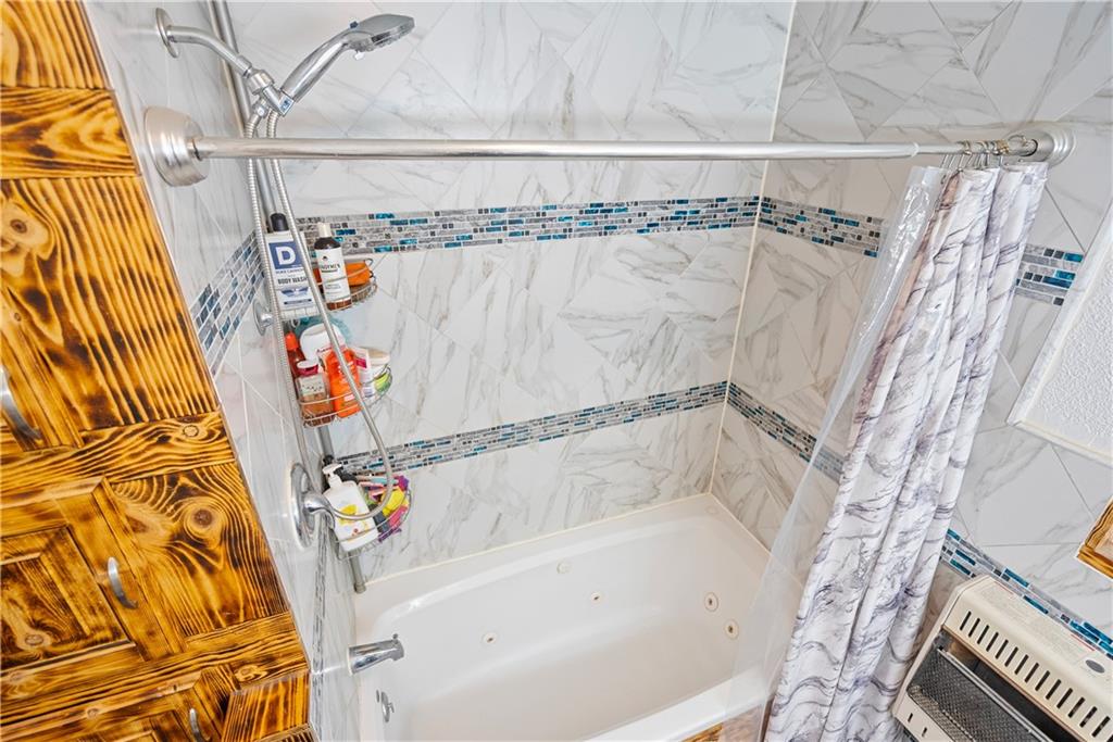 1698 9000 Road Oswego, KS 67356 - Photo 21 of 60