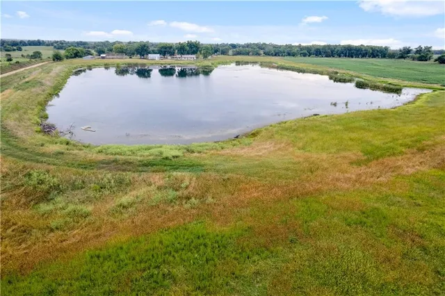$350,000 | 1698 9000 Road, Oswego, KS 67356