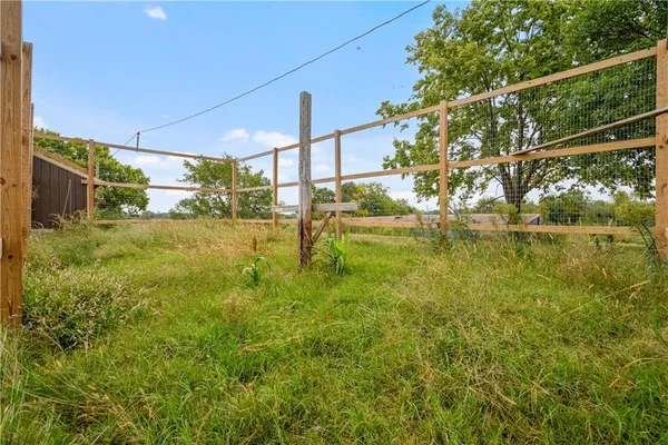 $295,000 | 1698 9000 Road, Oswego, KS 67356