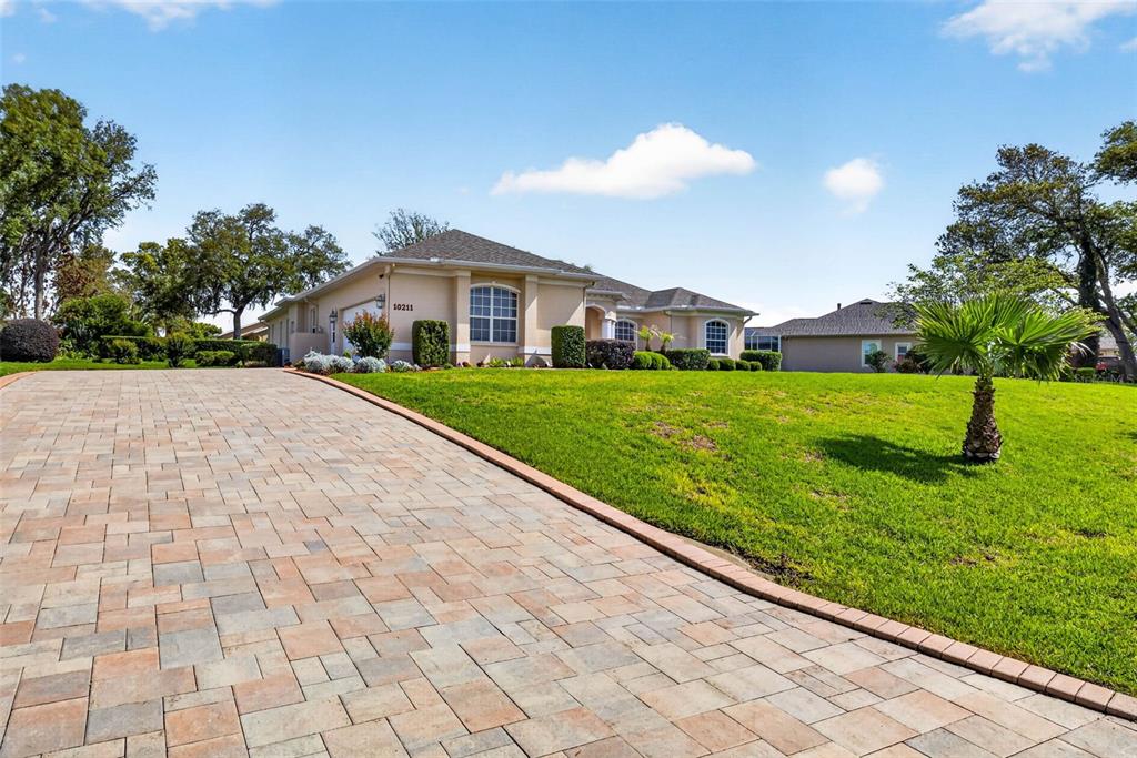 10211 Ridge Top Loop Weeki Wachee, FL 34613 - Photo 4 of 76