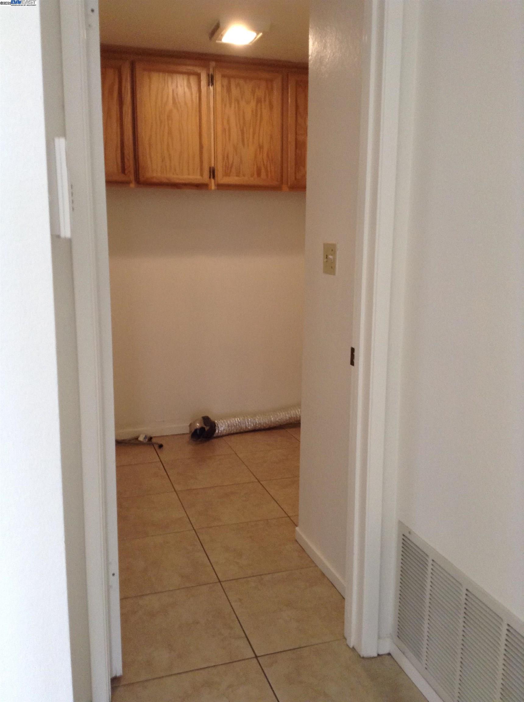 149 Pelican Loop Pittsburg, CA 94565 - Photo 11 of 35