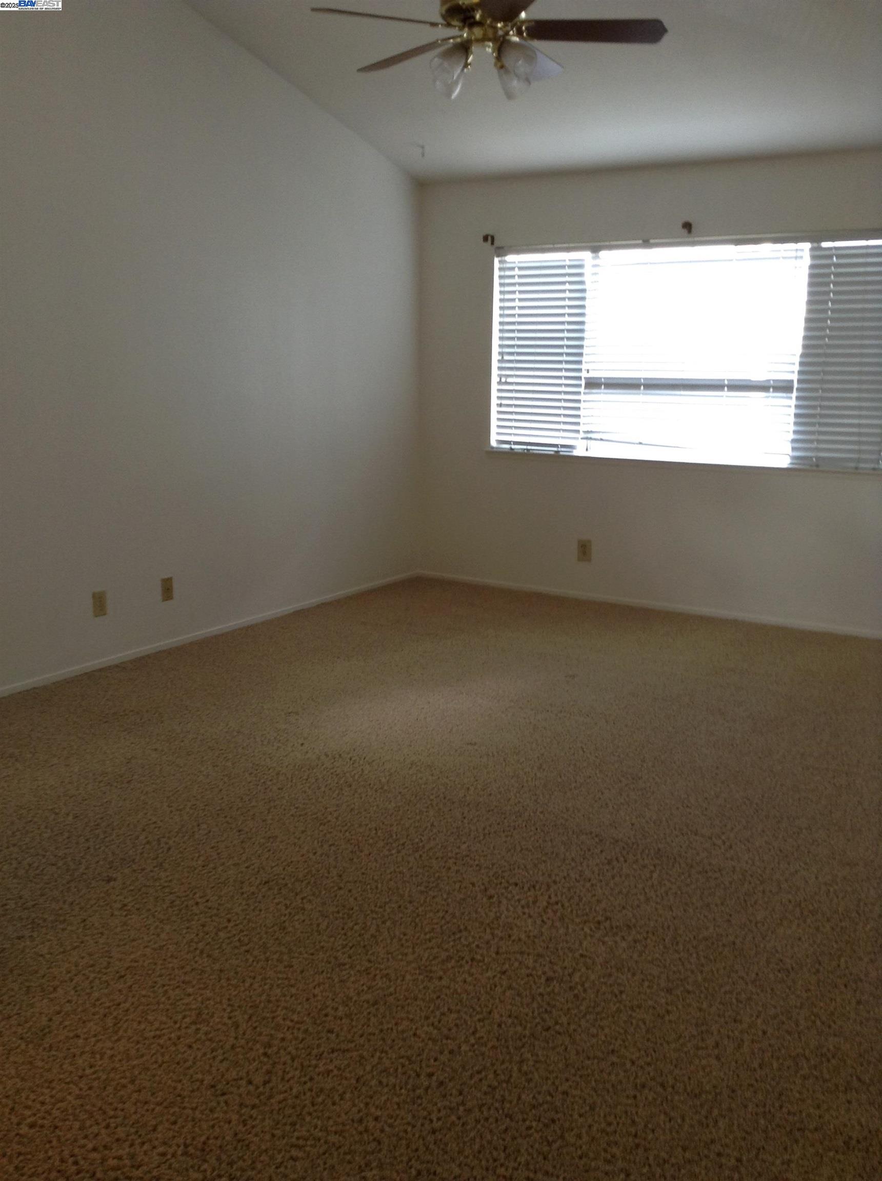 149 Pelican Loop Pittsburg, CA 94565 - Photo 14 of 35