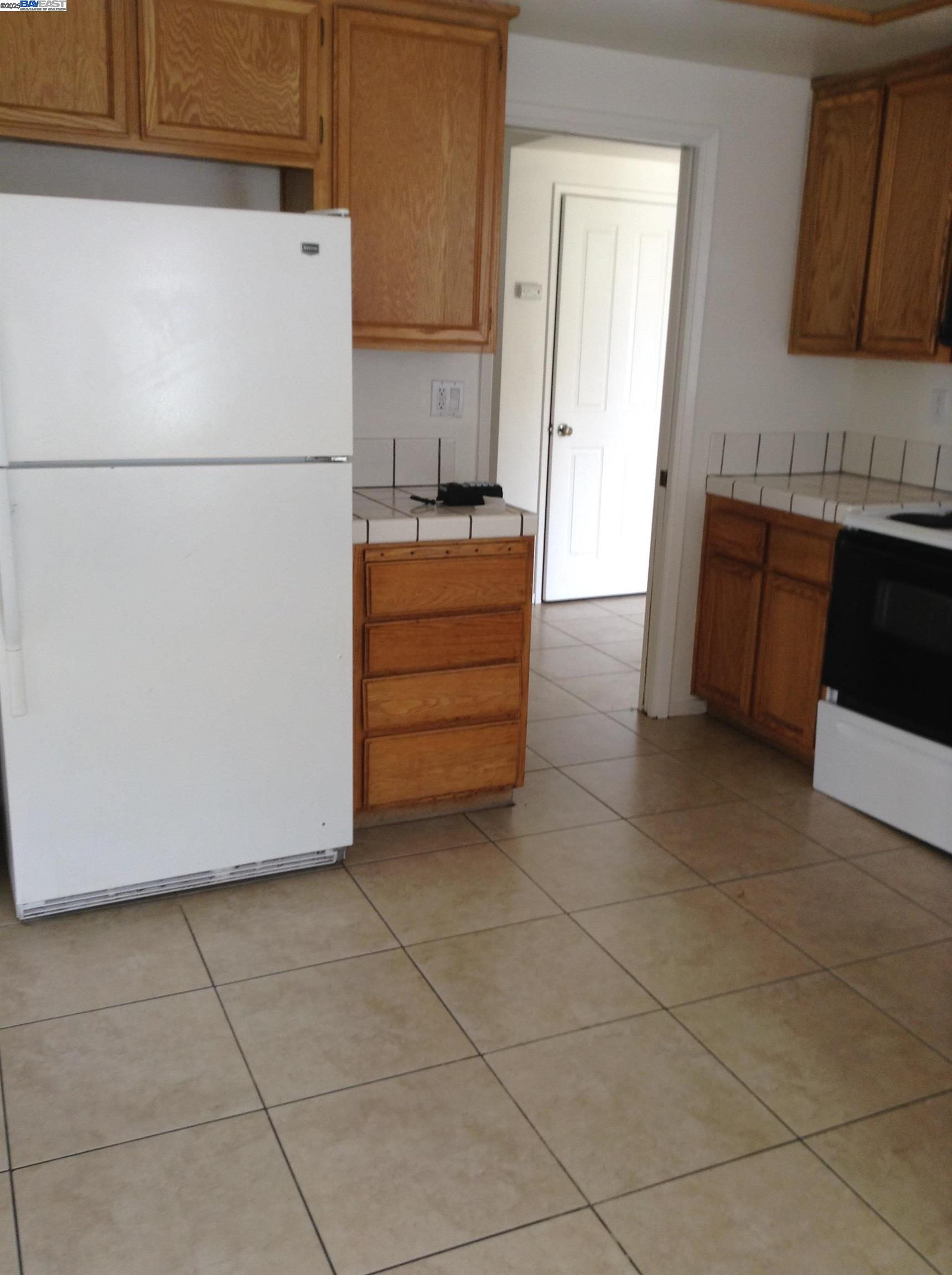 149 Pelican Loop Pittsburg, CA 94565 - Photo 5 of 35