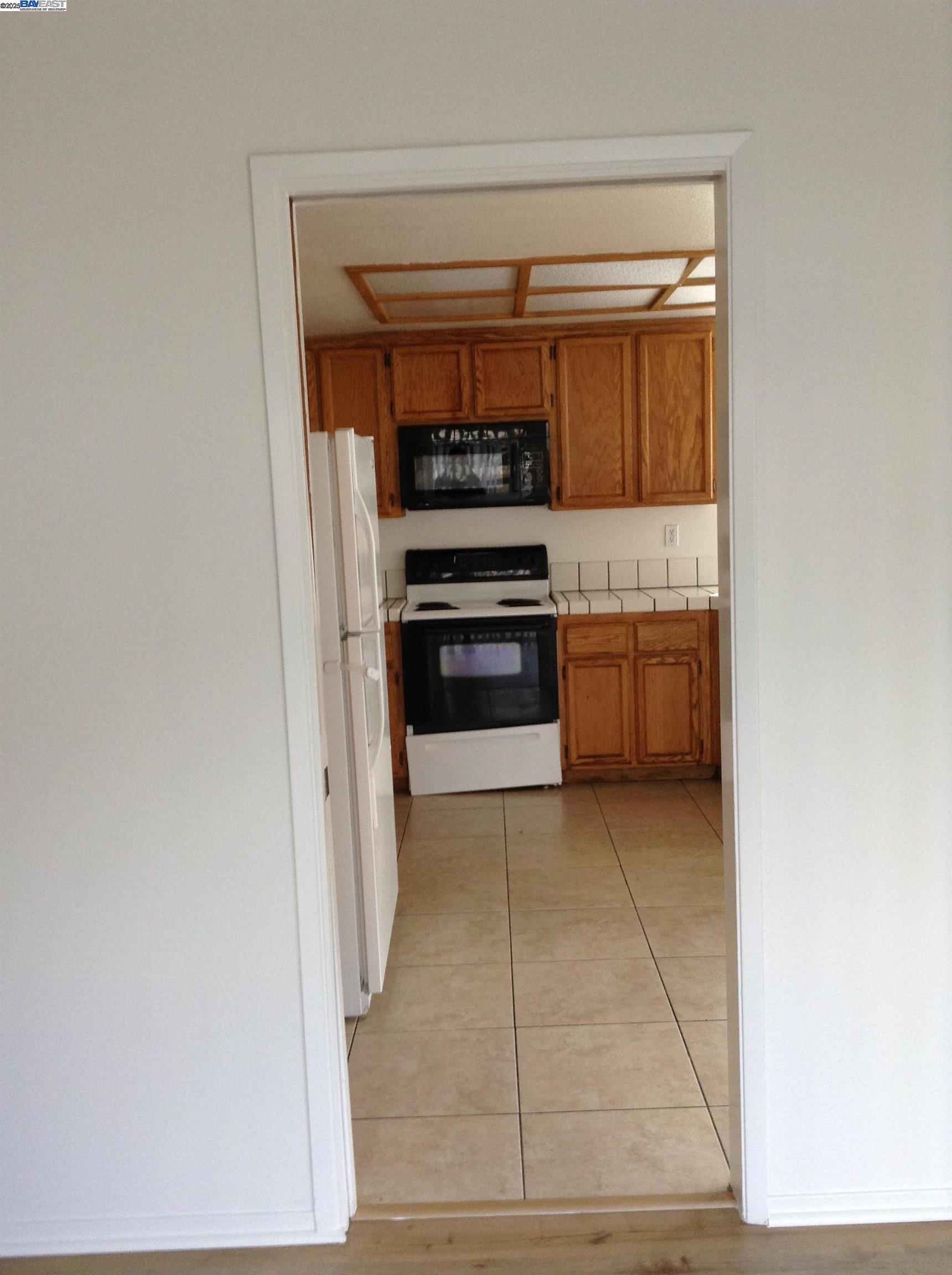 149 Pelican Loop Pittsburg, CA 94565 - Photo 7 of 35