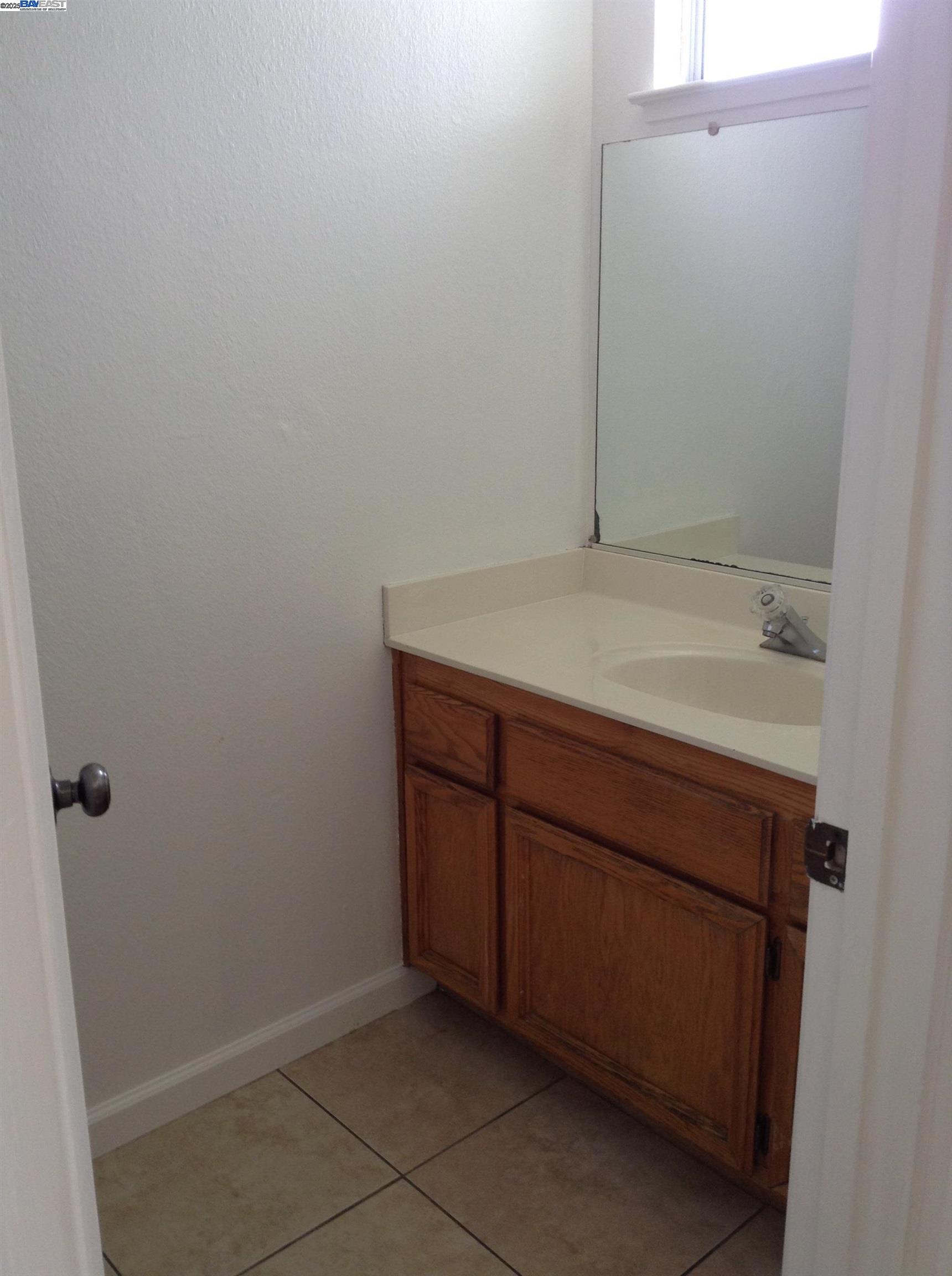 149 Pelican Loop Pittsburg, CA 94565 - Photo 10 of 35