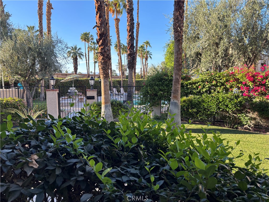 2700 Lawrence Crossley Road, Unit 84 Palm Springs, CA 92264 - Photo 2 of 27
