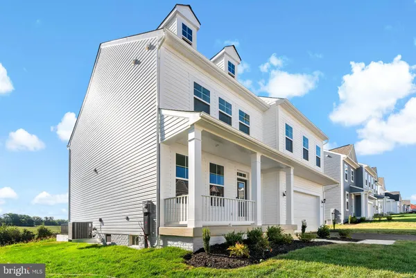 $574,990 | 812 Lord Fairfax Street, Charles Town, WV 25414