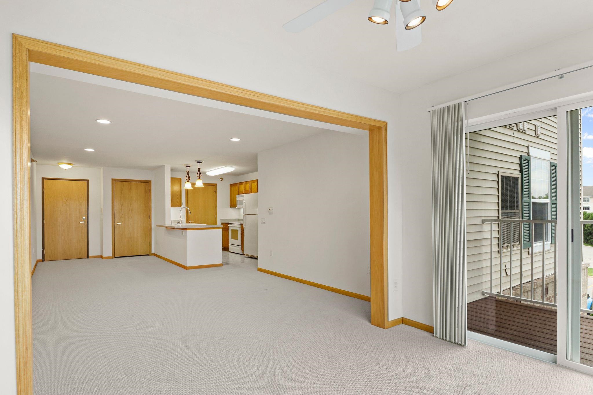 6828 Parkside Circle Windsor, WI 53532 - Photo 15 of 46